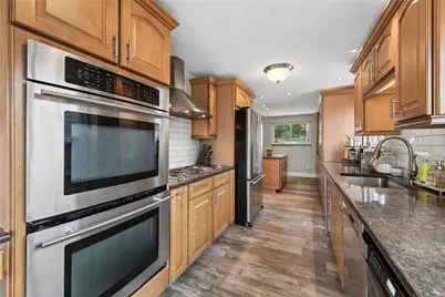 5667 Janet Dr, Bethel Park, PA 15236 - Photo 7
