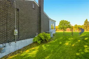 2004 Cutter Dr, Kennedy Township, PA 15136 - Photo 49