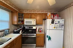 4801 Coleridge St, Pittsburgh, PA 15201 - Photo 13
