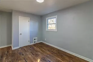 1107 Gary, Clairton, PA 15025 - Photo 9