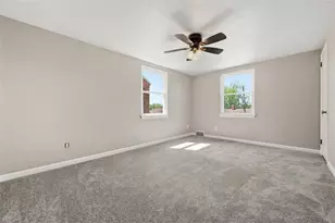 3215 Shadyway Dr, Pittsburgh, PA 15227 - Photo 13