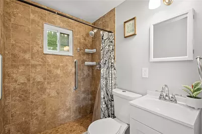 2416 N Meadowcroft, Pittsburgh, PA 15216 - Photo 17