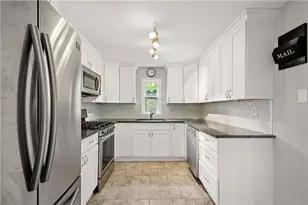 2416 N Meadowcroft, Pittsburgh, PA 15216 - Photo 7