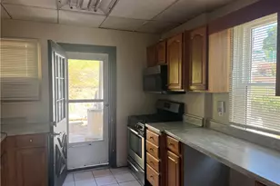 729 Ohio Ave, Glassport, PA 15045 - Photo 11