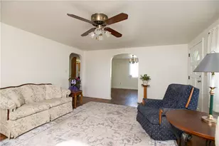 311 S 7th St, Youngwood, PA 15697 - Photo 7