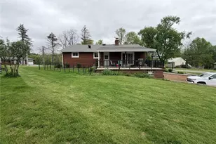 190 Oak Manor Dr, Harrison Township, PA 15065 - Photo 3