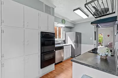 6352 Ebdy St, Pittsburgh, PA 15217 - Photo 19