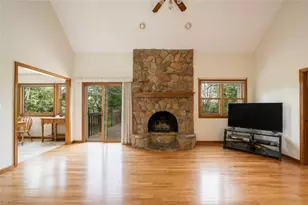 307 Marigold Dr, Unity Township, PA 15601 - Photo 9