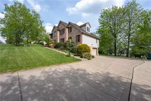 307 Marigold Dr, Unity Township, PA 15601 - Photo 3