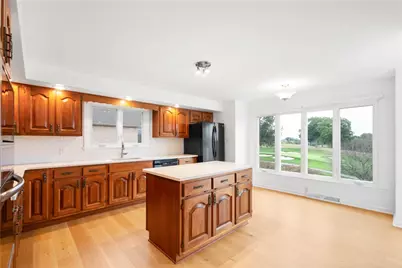 2343 Golfview Dr, Pittsburgh, PA 15241 - Photo 15