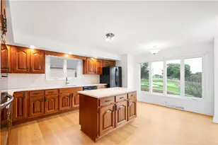 2343 Golfview Dr, Pittsburgh, PA 15241 - Photo 15