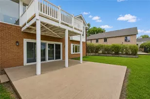 2343 Golfview Dr, Pittsburgh, PA 15241 - Photo 43