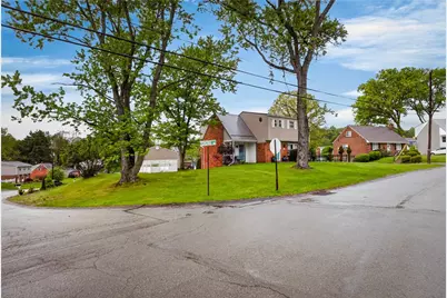 1521 Fernledge Dr, Pittsburgh, PA 15101 - Photo 3