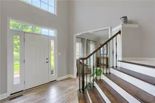 4007 Lakeview Ln, Mt Pleasant Twp, PA 15057 - Photo 5