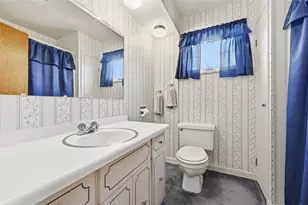 415 Elwyn Ave, Springdale Boro, PA 15144 - Photo 19