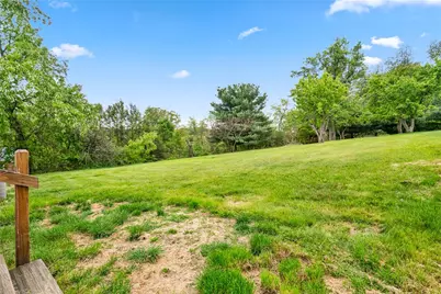 124 Clover Dr, Center Township, PA 15061 - Photo 27