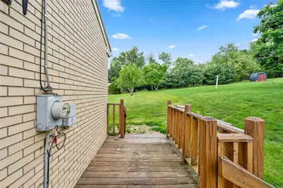 124 Clover Dr, Center Township, PA 15061 - Photo 25