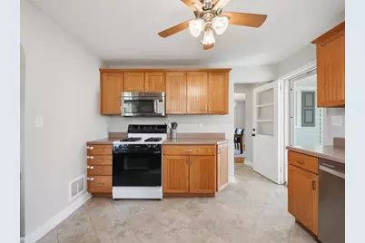 1749 Brodhead Road, Moon/Crescent Twp, PA 15108 - Photo 7