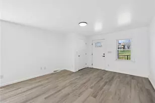 4362 State Route 136, Hempfield Township, PA 15601 - Photo 5