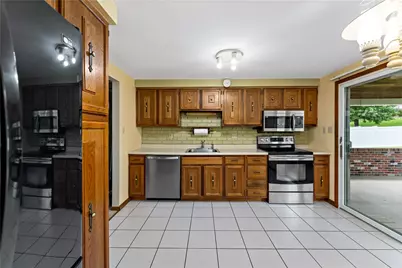 27 Dover Rd, Penn Twp, PA 15642 - Photo 9