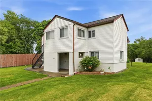 109 Gross Dr, Center Township, PA 15001 - Photo 7