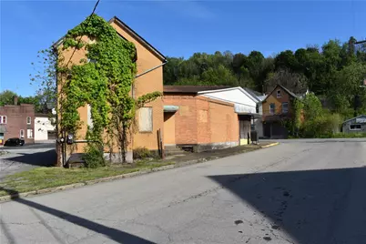 537 S 5 Th St, Jeannette, PA 15644 - Photo 7