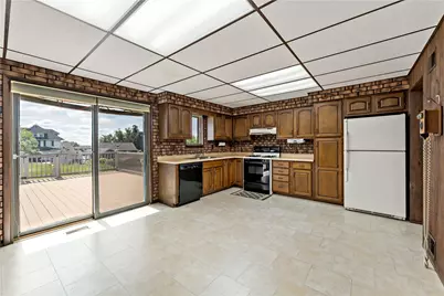 2123 Carolina Avenue, West Mifflin, PA 15122 - Photo 9