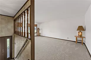 2123 Carolina Ave, West Mifflin, PA 15122 - Photo 5