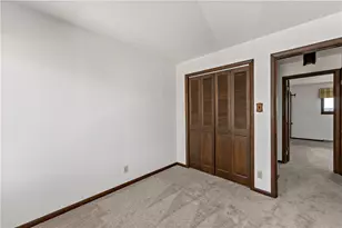 2123 Carolina Ave, West Mifflin, PA 15122 - Photo 17