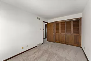 2123 Carolina Ave, West Mifflin, PA 15122 - Photo 15