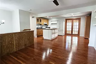 322 Chelsea Dr, Hempfield Township, PA 15601 - Photo 7