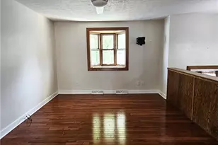 322 Chelsea Dr, Hempfield Township, PA 15601 - Photo 5