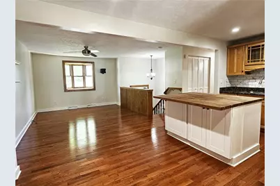 322 Chelsea Dr, Hempfield Township, PA 15601 - Photo 9