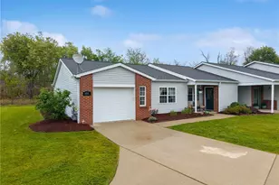 101 Wimbledon Dr, Mount Pleasant Township, PA 15666 - Photo 3