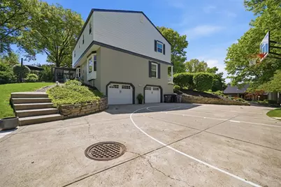 246 Trotwood West Dr, Pittsburgh, PA 15241 - Photo 3
