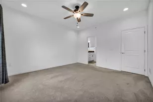 2013 Cool Springs Dr, Bethel Park, PA 15234 - Photo 15