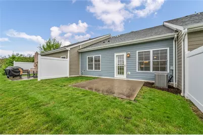 2013 Cool Springs Dr, Bethel Park, PA 15234 - Photo 39