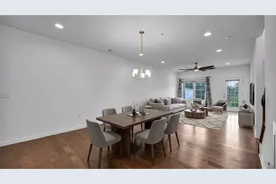 2013 Cool Springs Dr, Bethel Park, PA 15234 - Photo 7