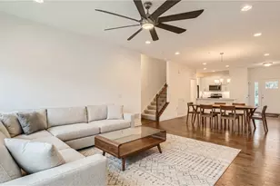 2013 Cool Springs Dr, Bethel Park, PA 15234 - Photo 47