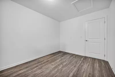 2013 Cool Springs Dr, Bethel Park, PA 15234 - Photo 27