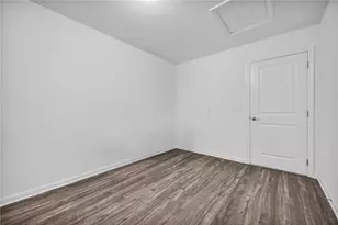 2013 Cool Springs Dr, Bethel Park, PA 15234 - Photo 27