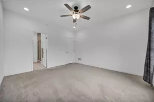 2013 Cool Springs Dr, Bethel Park, PA 15234 - Photo 17