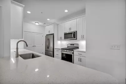 2013 Cool Springs Dr, Bethel Park, PA 15234 - Photo 3