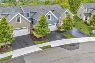2013 Cool Springs Dr, Bethel Park, PA 15234 - Photo 41