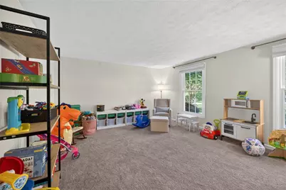 5885 Dalmatian Dr, Bethel Park, PA 15102 - Photo 9