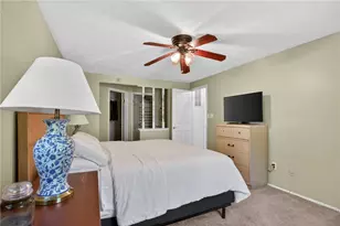 5885 Dalmatian Dr, Bethel Park, PA 15102 - Photo 25