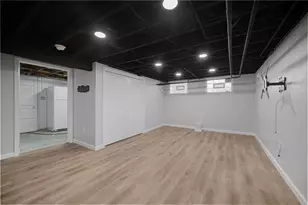 329 Questend Ave, Pittsburgh, PA 15228 - Photo 31