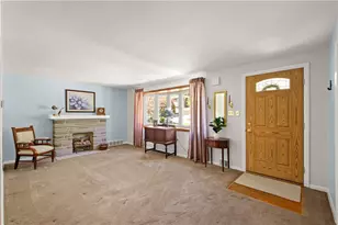 448 Saratoga Dr, Pittsburgh, PA 15236 - Photo 9