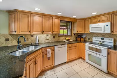 640 Westland Dr, Richland, PA 15044 - Photo 7