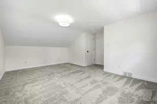 621 Oberdick Dr, Elizabeth Twp/Boro, PA 15135 - Photo 25